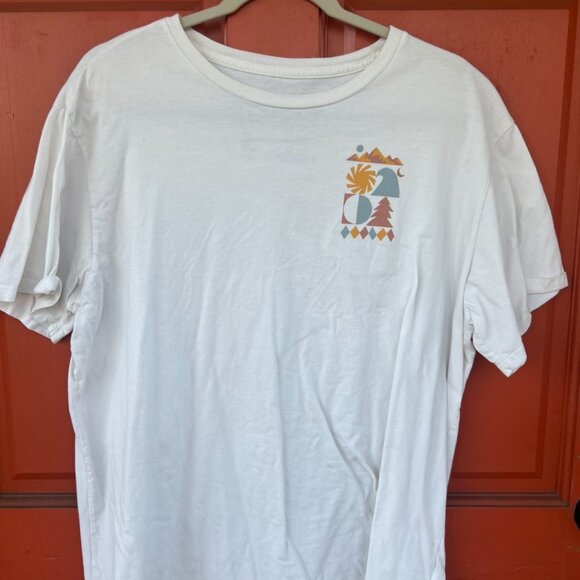 Patagonia Men's Tee Shirt Large - Picture 2 of 3